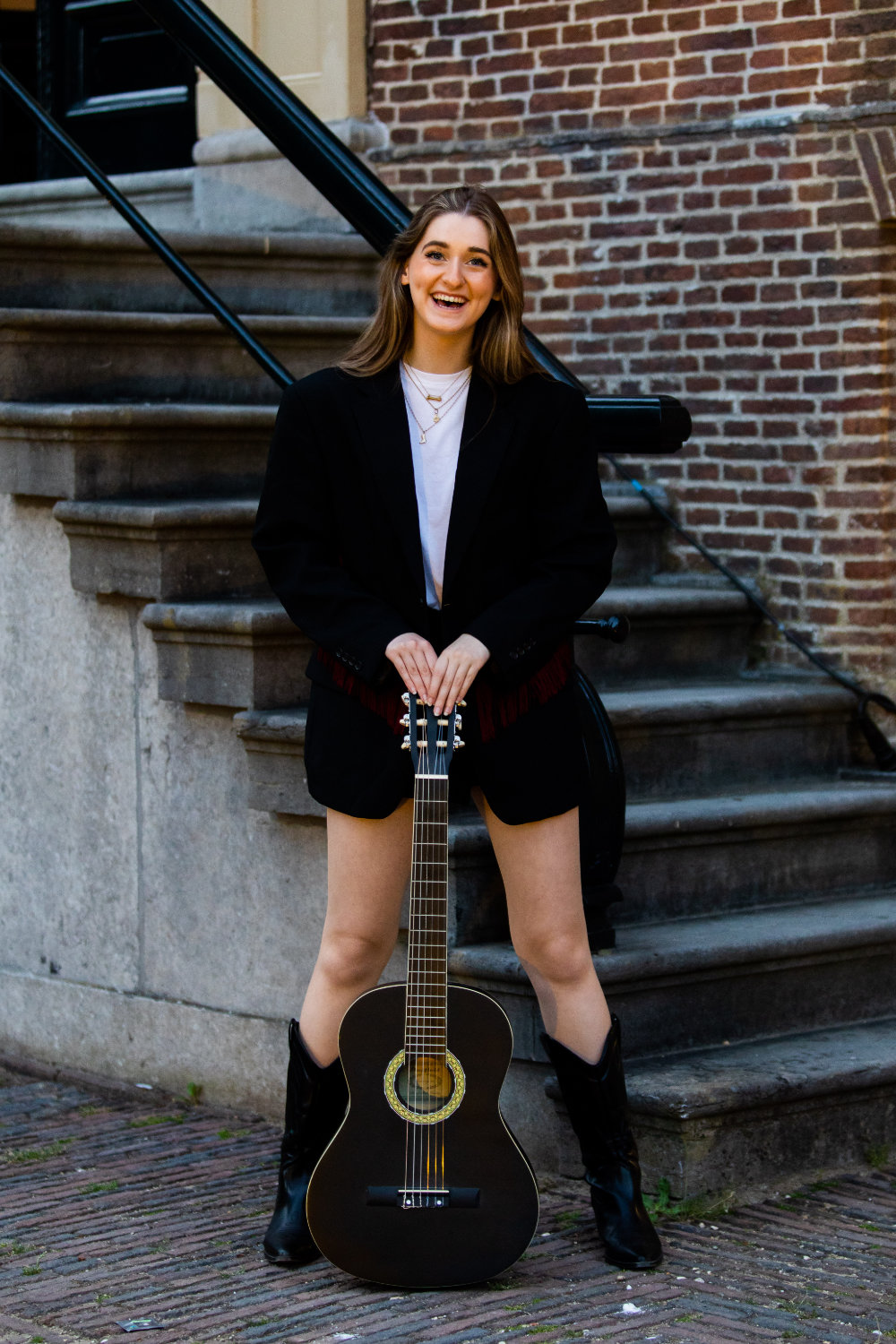 Dolce%20Beringer_bio